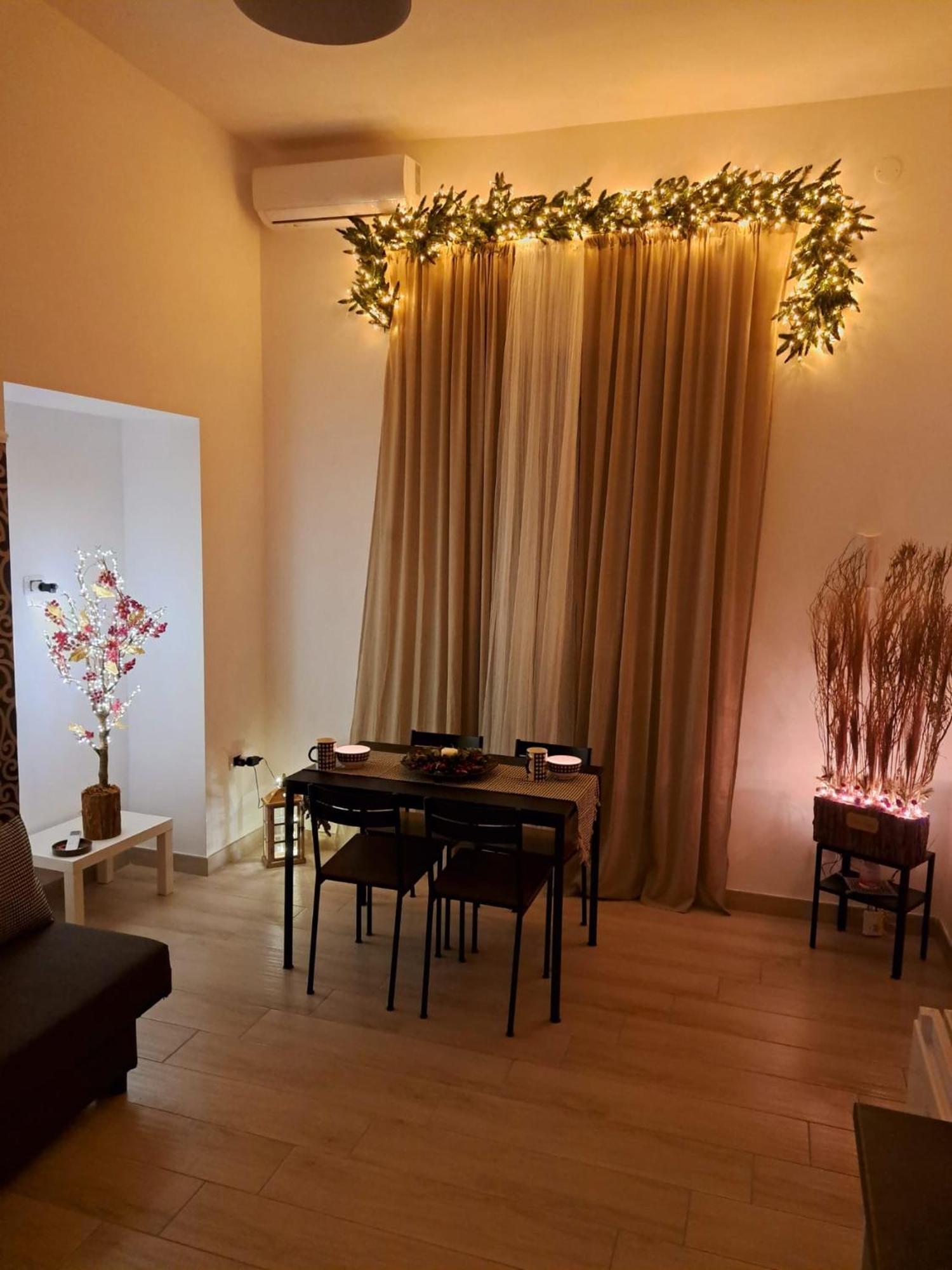 House Toledo Apartment เนเปิลส์ ภายนอก รูปภาพ