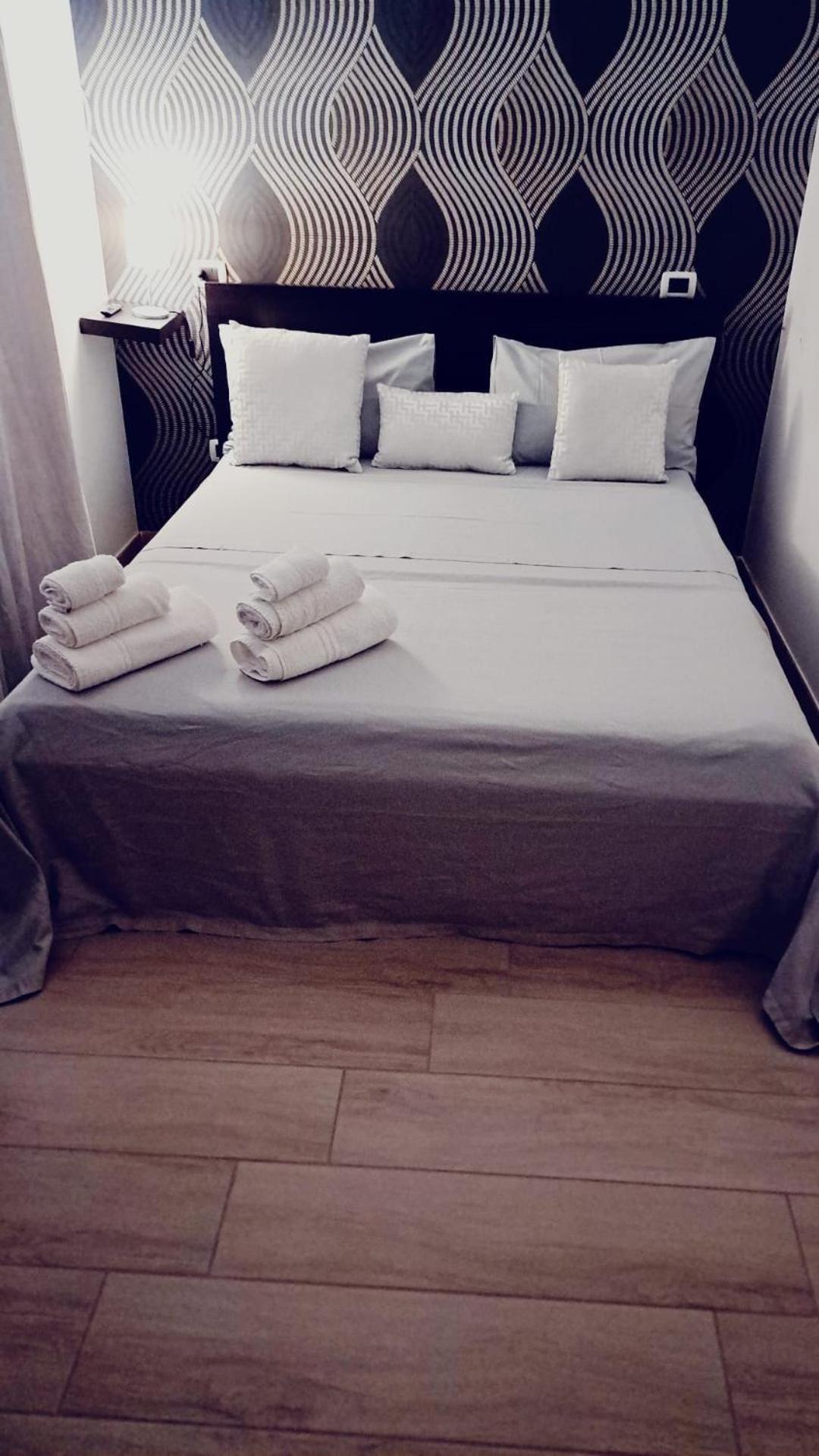 House Toledo Apartment เนเปิลส์ ภายนอก รูปภาพ