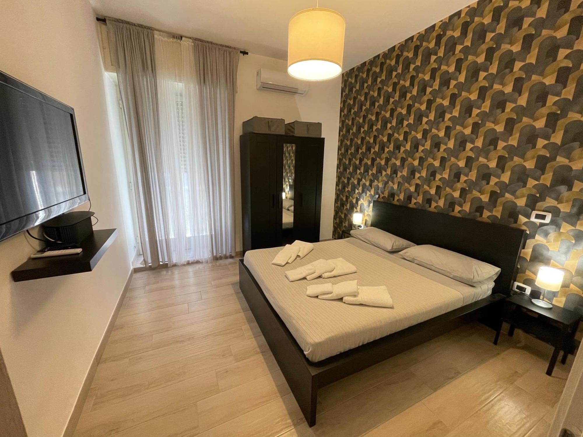 House Toledo Apartment เนเปิลส์ ภายนอก รูปภาพ